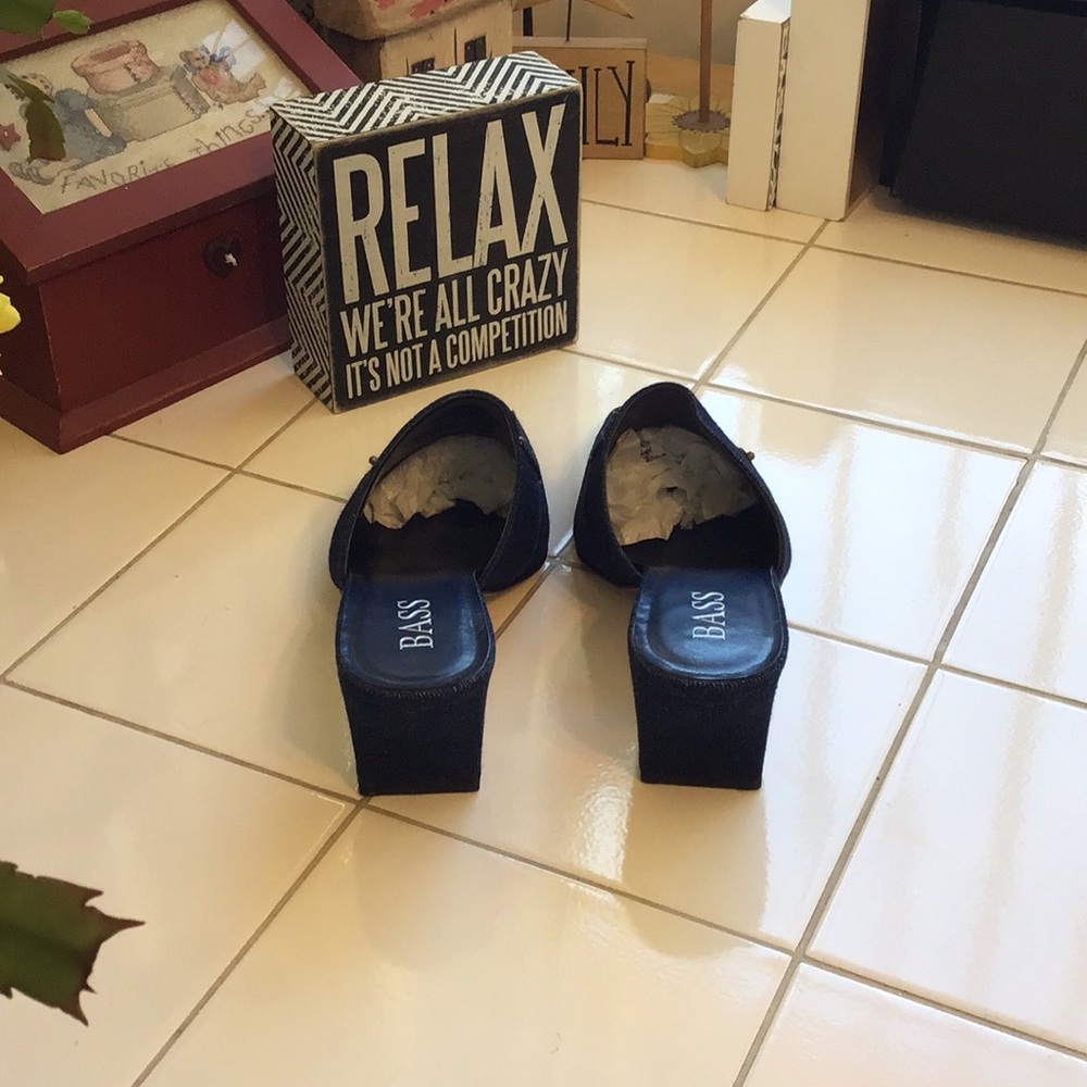 ‘Bass’ Denim Mule Heels w/Stitching - Picture 4 of 7